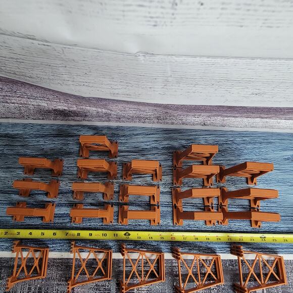 H.o scale maybe O bridge trusses 40 plus pcs incline and decline lt brown - Picture 2 of 13